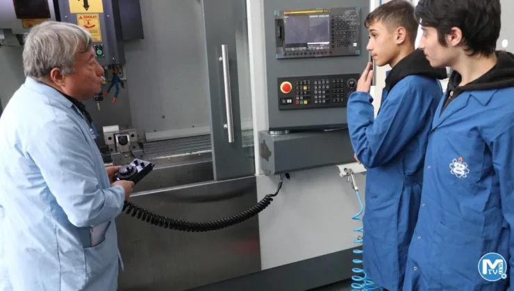 İş garantili okulun 5 fabrikası var