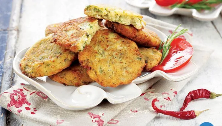 KABAKLI VE İRMİKLİ KÖFTE