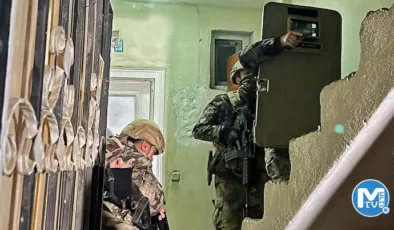 Mersin’de 300 polisle torbacılara şafak baskını: Onlarca gözaltı var