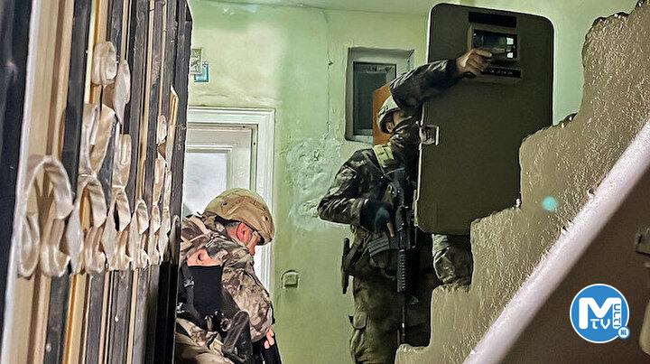 Mersin’de 300 polisle torbacılara şafak baskını: Onlarca gözaltı var