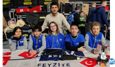 Öğrencilerin robotu dünya şampiyonu oldu