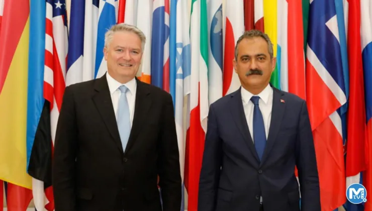 Özer, OECD toplantısı için Paris’e gidiyor