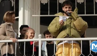 Rapçi Sefo Küçük Hayranını Kırmayarak Okuluna Gitti…