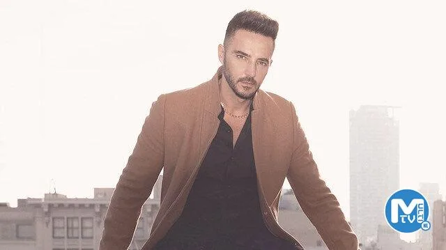 Şarkıcı Gökhan Özen’den üzücü haber: Kalp krizi geçirdi