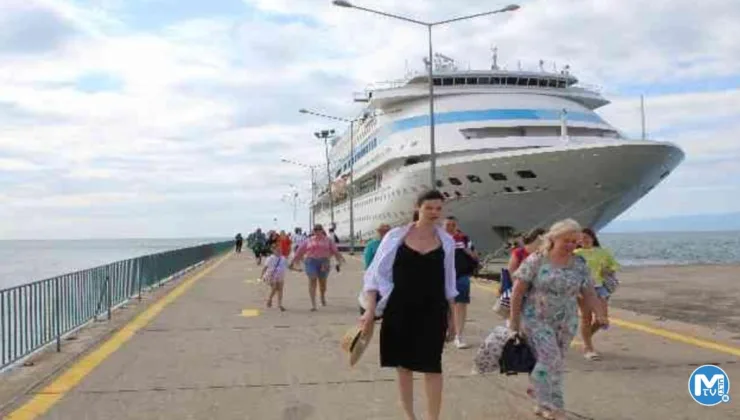 Soçi Limanı Müdürü Yuri Vladimirov: “Türkiye ile feribot seferlerinin 2023’te başlatılmasını planlıyoruz”