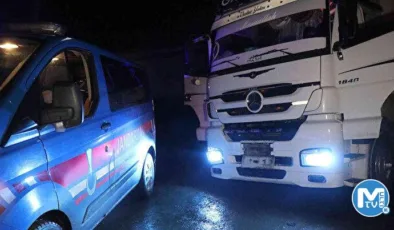 TIR ile 50 kilometrelik kovalamaca: Polis lastiklerine ateş açarak durdurdu