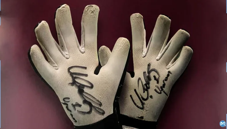 Uğurcan Çakır’ın eldivenleri maden ocağına bağışlandı