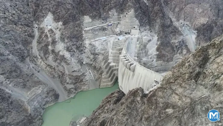 Yusufeli Barajı’nda su seviyesi yükselmeye devam ediyor