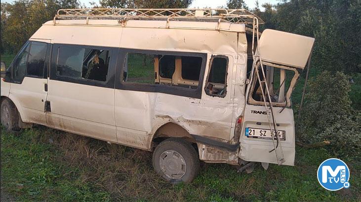 Zeytin işçilerini taşıyan minibüse TIR çarptı: 1 ölü, 7 yaralı
