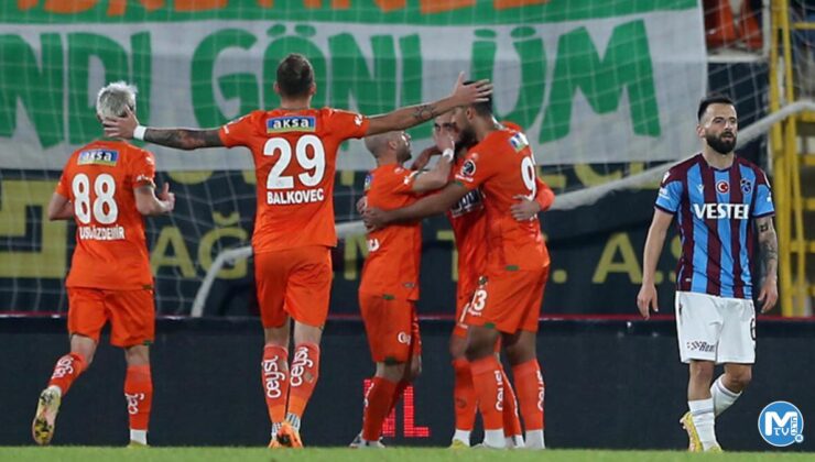 Alanyaspor, Trabzonspor’u farklı mağlup etti: 5-0