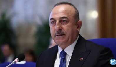Bakan Çavuşoğlu’ndan Kur’an yakma izni veren İsveç’e sert tepki!