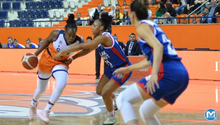 Çukurova evinde 8’de 8 yaptı