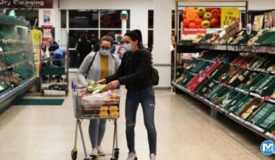 Enflasyon ile boğuşan İngiltere’de ihtiyaç sahiplerine alışveriş kuponu dağıtılıyor