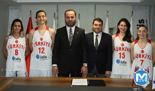 İdis İşitme Merkezleri, İşitme Engelliler Kadın Basketbol Milli Takımı’nın yanında