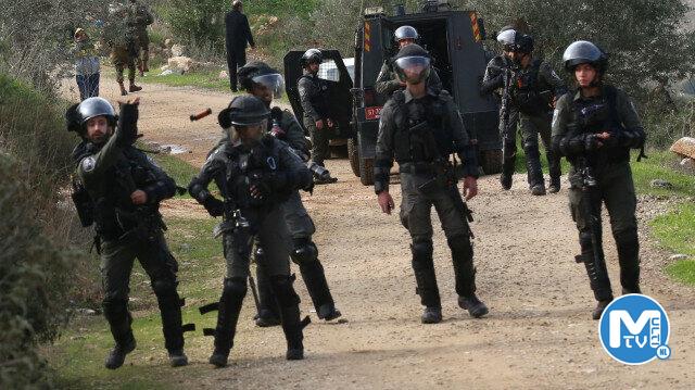 İsrail güçleri işgal altındaki Batı Şeria’da 15 Filistinliyi gözaltına aldı