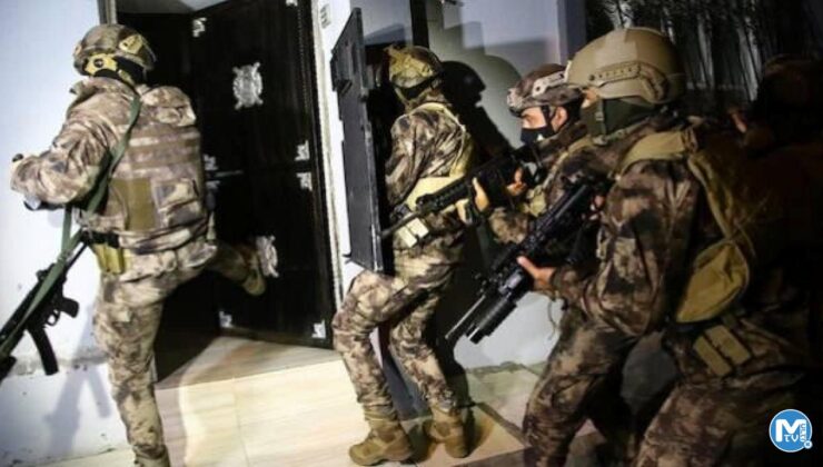 İstanbul’da FETÖ’nün tepesine çöküldü! Aktif görevdeydiler…