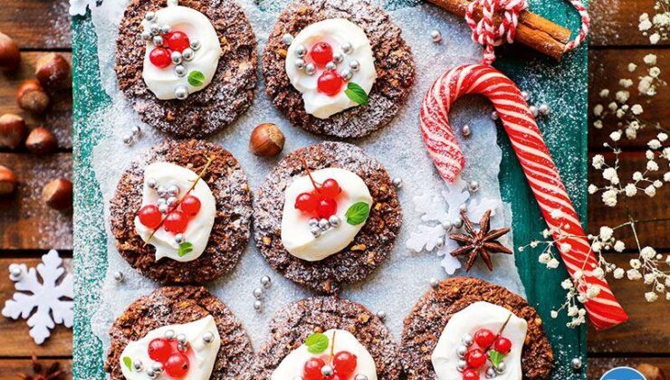 Kakaolu Ve Fındıklı Yılbaşı Kurabiyeleri