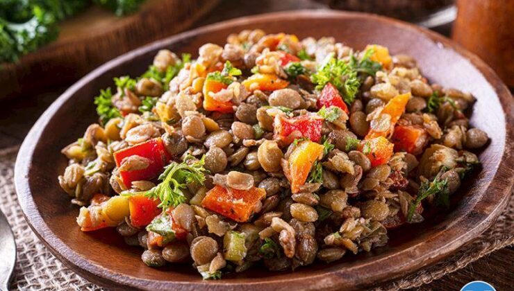 Mercimekli, Kaymaklı Ve Köz Biberli Meyhane Pilavı