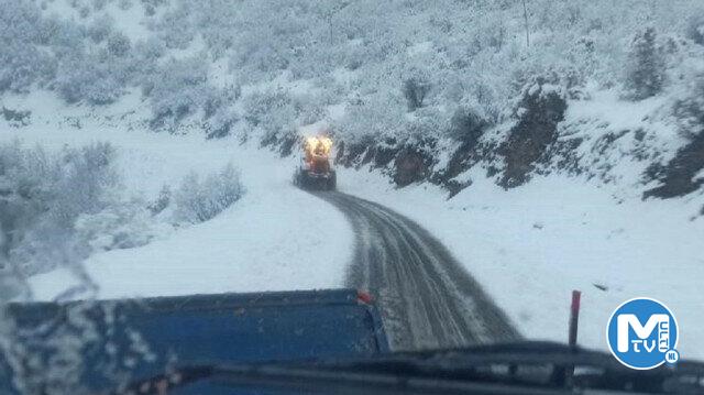 Şırnak’ta etkili olan kar yağışı yarım metreyi buldu
