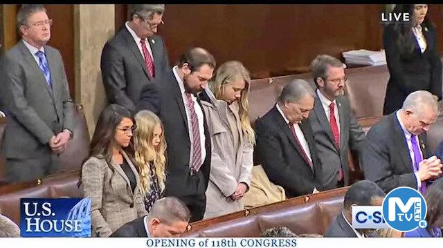 Siyasi kriz yaşanan ABD Meclisi’nde seçim duası: Tüm vekiller ‘amin’ dedi