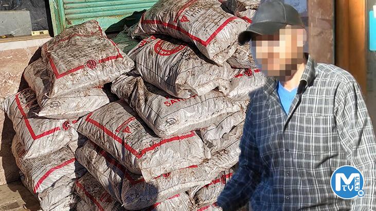 Skandal görüntü! Yardım kömürlerini satarken yakalandı