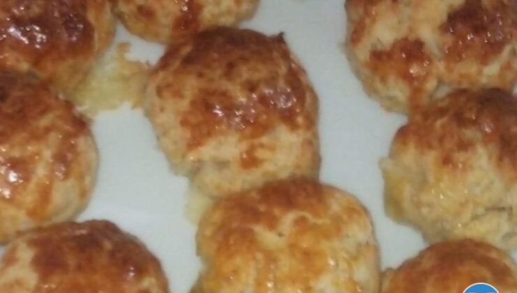 Sucuklu Peynirli Zeytinli Poğaçalar