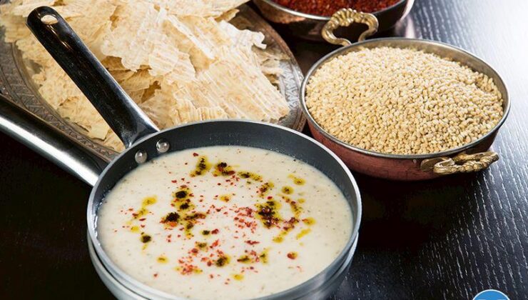 Sumak Ekşili Tarhana Çorbası