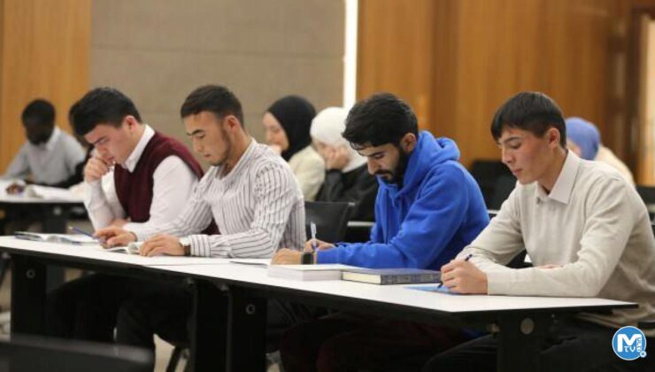 TDV uluslararası burs programlarına başvurular 15 Ocak’ta başlayacak