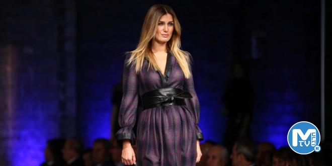 Ünlü Model Babasının Mezarı Başında Sabahladı!…