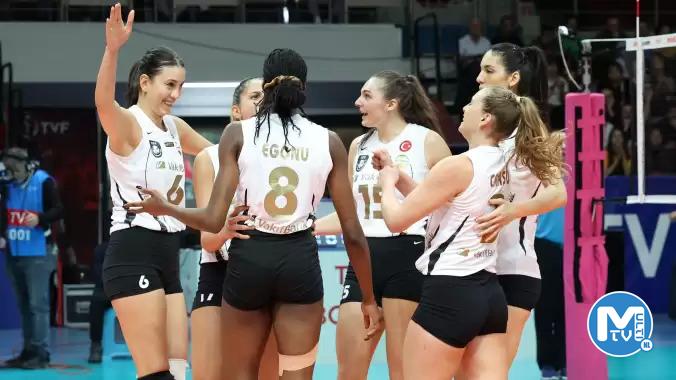 VakıfBank, Sigorta Shop’u 3-0 Yendi Ve Ligde Üst Üste 10. Kez Kazandı