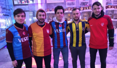 Trabzon’a gelen futbolseverler Şamil Ekinci Müzesi’ni ziyaret etti