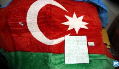 Azerbaycan’dan gelen yardımlardan çıkan notlar okuyanları duygulandırdı