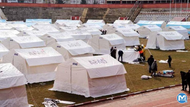 Çadırdan girişimci çıkarmak için kolları sıvadı