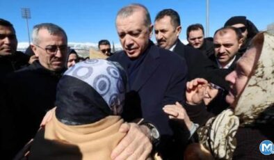 Cumhurbaşkanı Erdoğan deprem bölgesinde incelemelerini sürdürecek