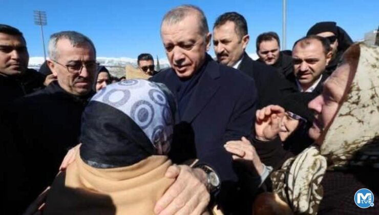 Cumhurbaşkanı Erdoğan deprem bölgesinde incelemelerini sürdürecek