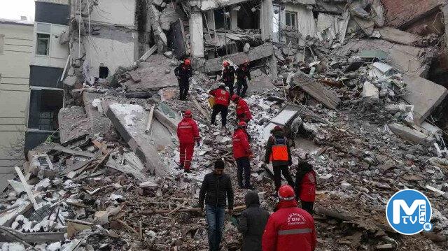 Kolombiya depremzedelere destek için Türkiye’ye 20 kişilik uzman ekip gönderdi