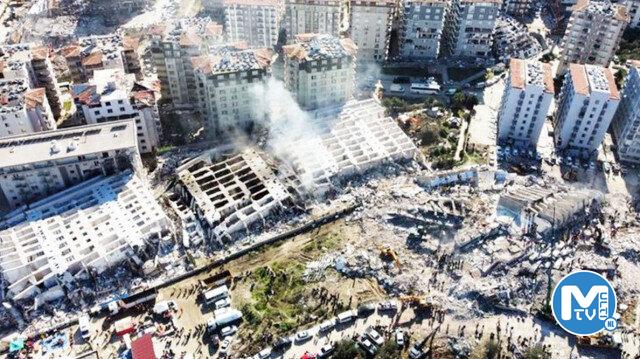 Rönesans Rezidans’ta felaket göz göre göre gelmiş: Temeli kaymış koridorları çatlamıştı