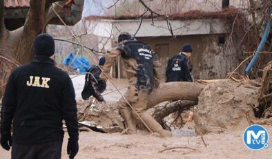 Adıyaman’da sel: Anne ve kızı aranıyor