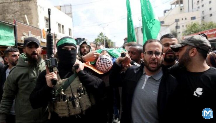 Cenin Mülteci Kampı’nda öldürülen 6 Filistinli son yolculuğuna uğurlandı