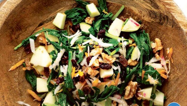 Cevizli ve elmalı turp otu salatası