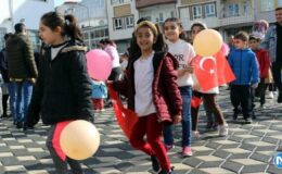 Deprem bölgesindeki 4 ilde bugün ders zili çaldı