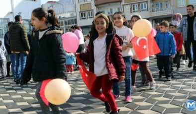 Deprem bölgesindeki 4 ilde bugün ders zili çaldı