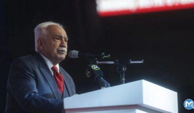 Doğu Perinçek Cumhurbaşkanlığı adaylığı başvurusunu yaptı