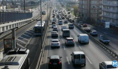 İstanbul’da haftanın ilk iş gününde trafik yoğunluğu!