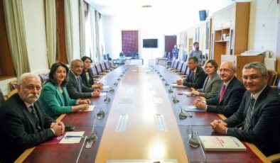 Kılıçdaroğlu HDP ile görüştü