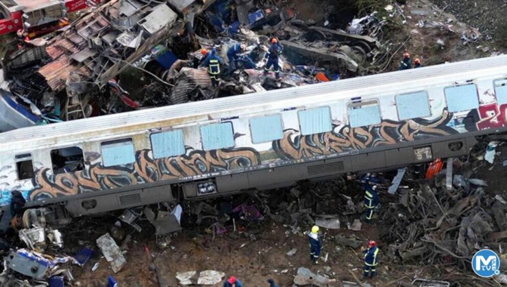 Yunanistan’da tren faciası… Başbakan Miçotakis kazanın nedenini açıkladı