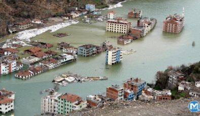 Yusufeli’nde sular yükseldi
