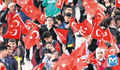 7’den 70’e herkes Anıtkabir’e akın etti