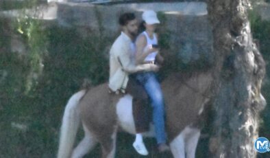 At sırtında romantizm! Genç aşıklar baş başa görüntülendi