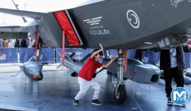  Çocukların Kızılelma’ya dokunma yarışı